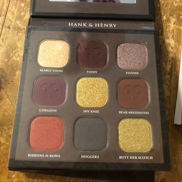 Eyeshadow Bundle with Makeup Hair Products and Nail Polish - Picture 5 of 11